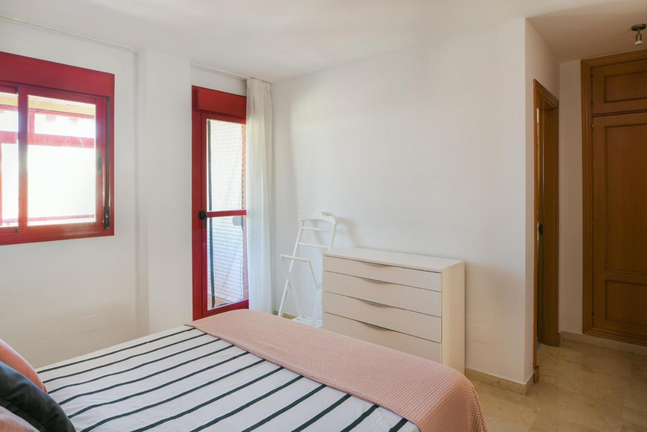 Malaga Estacion Ave Playa Apartment Luaran gambar