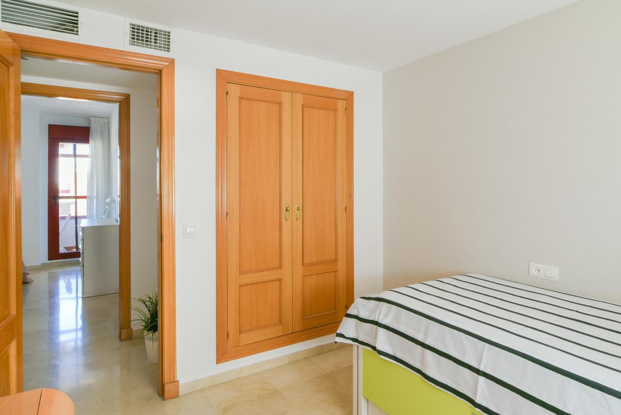 Malaga Estacion Ave Playa Apartment Luaran gambar